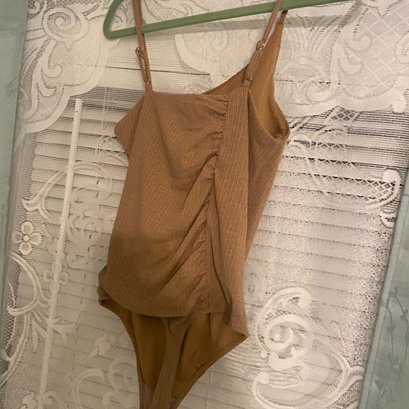 Lovers + Friends Donavan Bodysuit - Tan - Size S - Picture 4 of 4